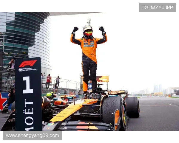 F1赛季紧张激烈 新兴车队表现突出 车手冠军争夺进入白热化阶段 F1赛季紧张激烈 新兴车队表现突出 车手冠军争夺进入白热化阶段