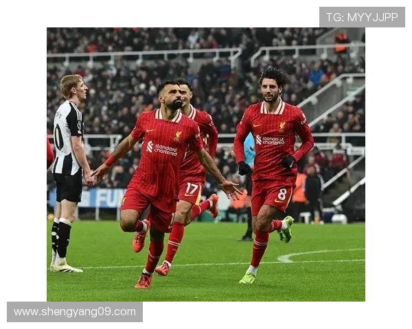 英超最新积分榜：激烈争夺中各队表现亮眼 排名形势大变动