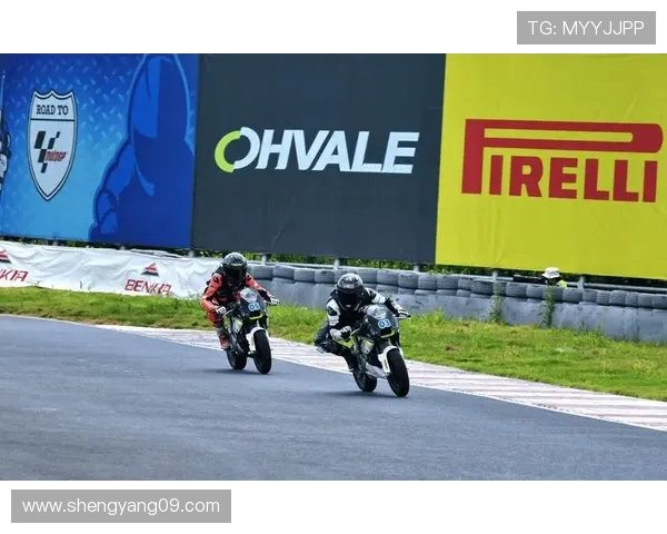 摩托GP赛季最新动态:各大车队备战激烈赛程,争夺冠军之战即将打响 摩托GP赛季最新动态:各大车队备战激烈赛程,争夺冠军之战即将打响