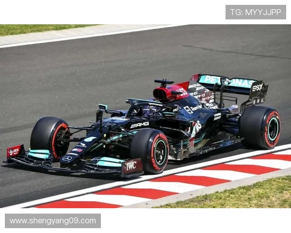 F1新赛季揭幕争冠格局生变车队与车手迎来关键挑战前景未定焦点