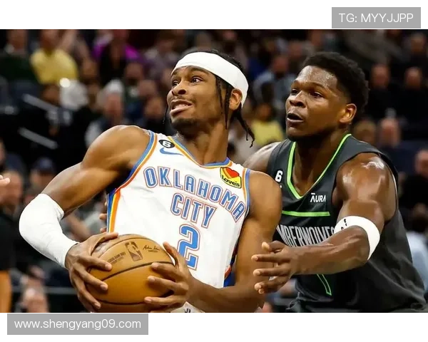 NBA季后赛格局生变球星交易传闻引爆联盟关注新赛季走向成焦点